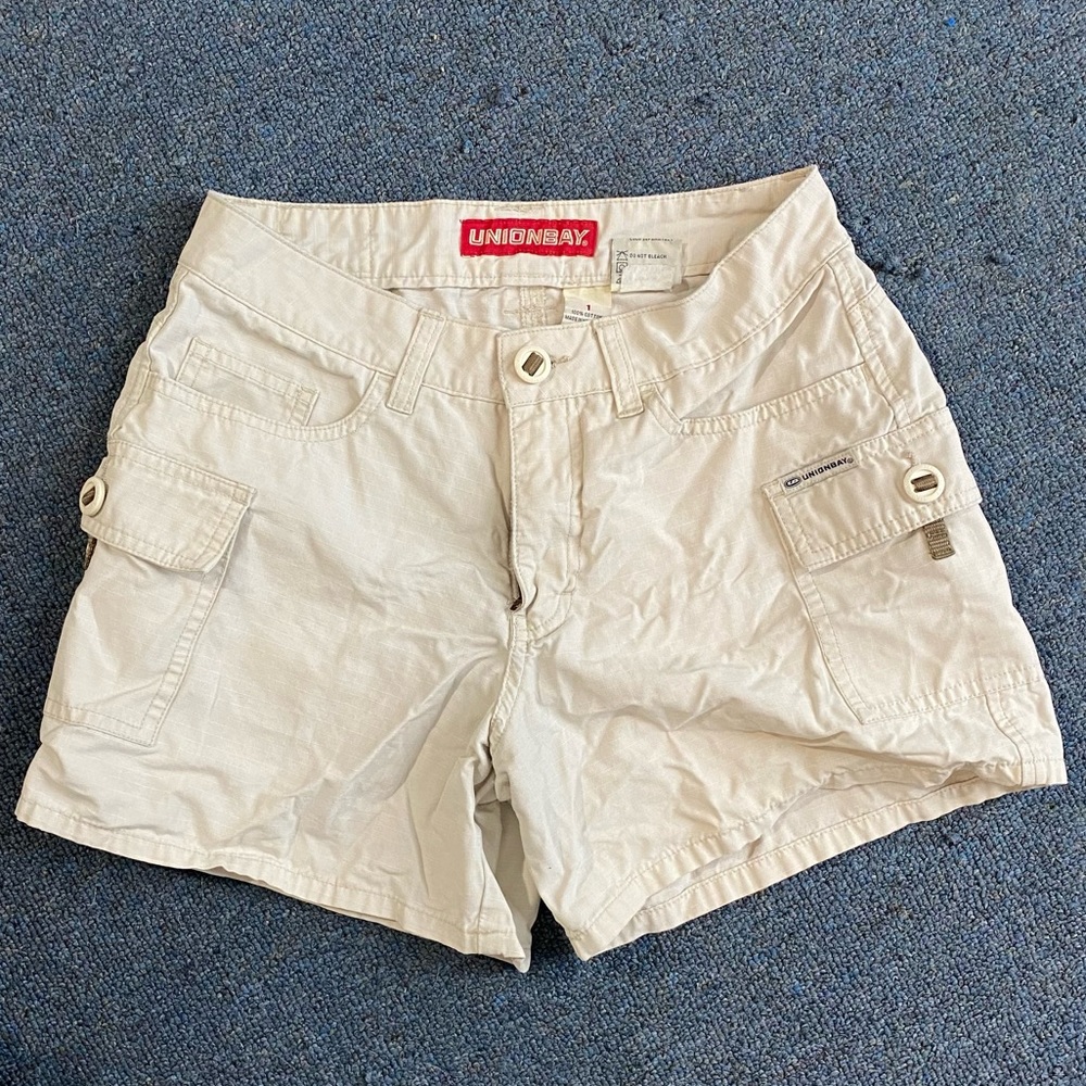 Women’s Unionbay Extra Comfort Cargo Shorts Size 1